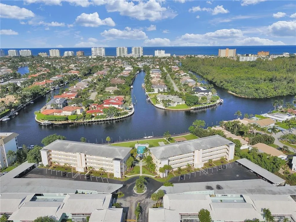 Unit for sale at 230 N Federal Highway, Deerfield Beach, FL 33441