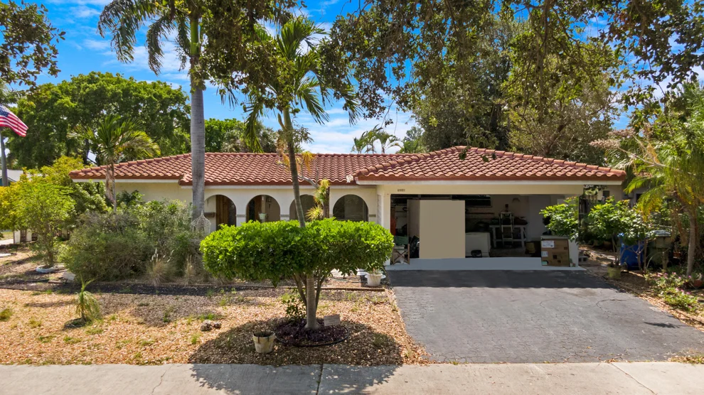 Unit for sale at 6501 NE 21st Drive, Fort Lauderdale, FL 33308