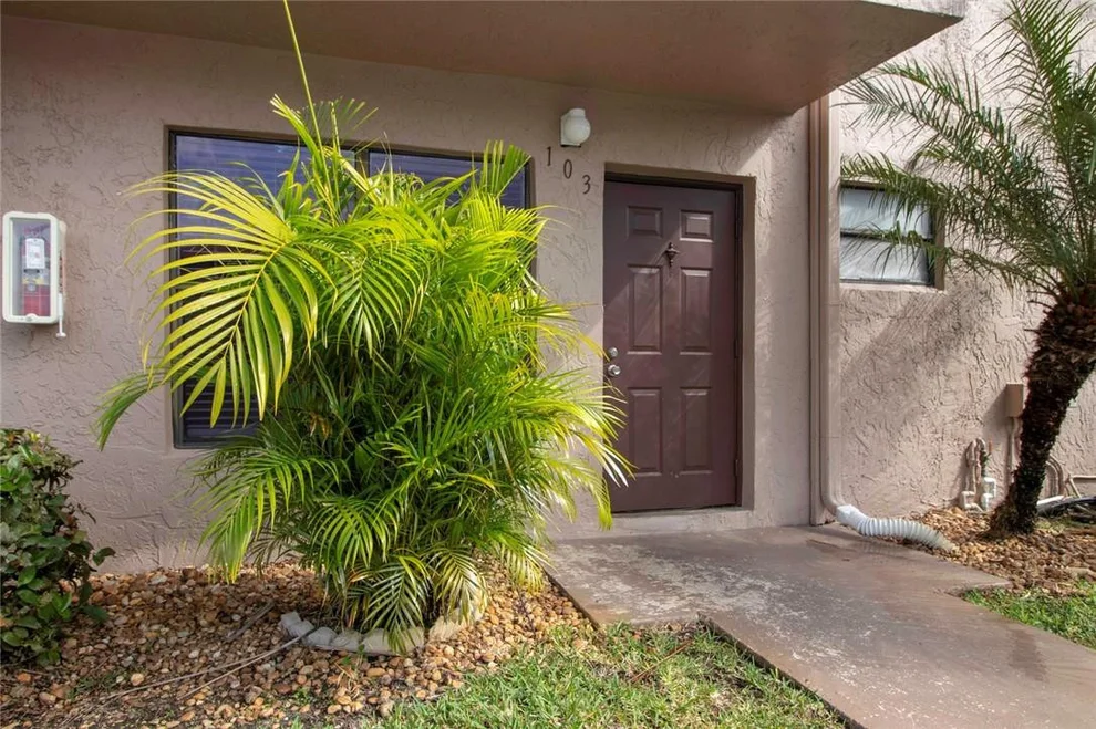 Unit for sale at 10049 Winding Lake Road, Sunrise, FL 33351