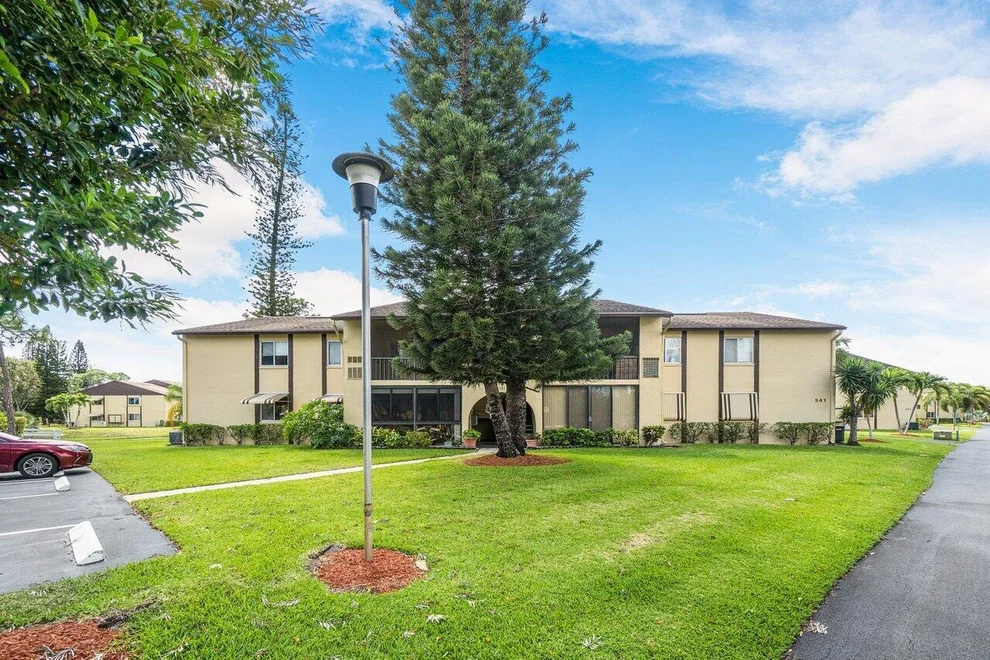 Unit for sale at 341 Pine Ridge Circle, Greenacres, FL 33463