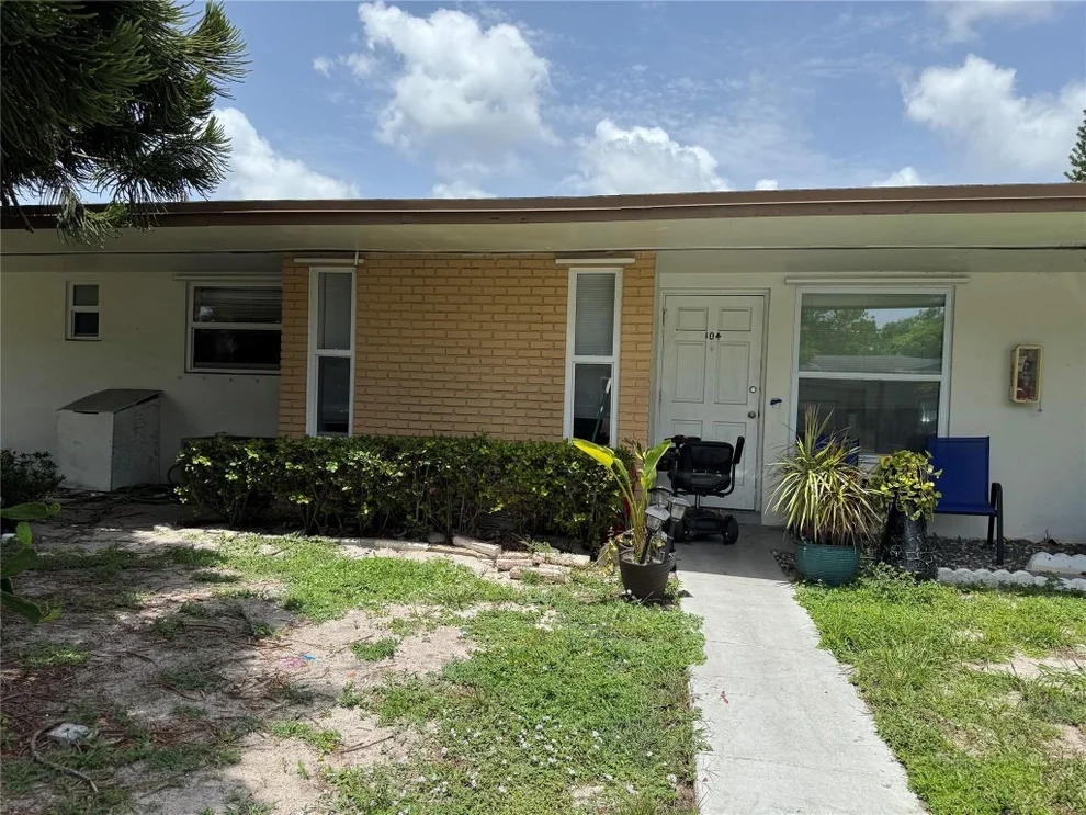 Unit for sale at 3033 43th Avenue, Lauderdale Lakes, FL 33313