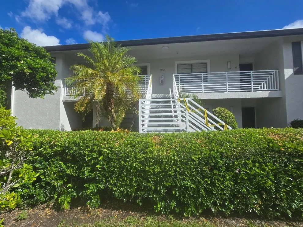 Unit for sale at 32 Southport Lane, Boynton Beach, FL 33436
