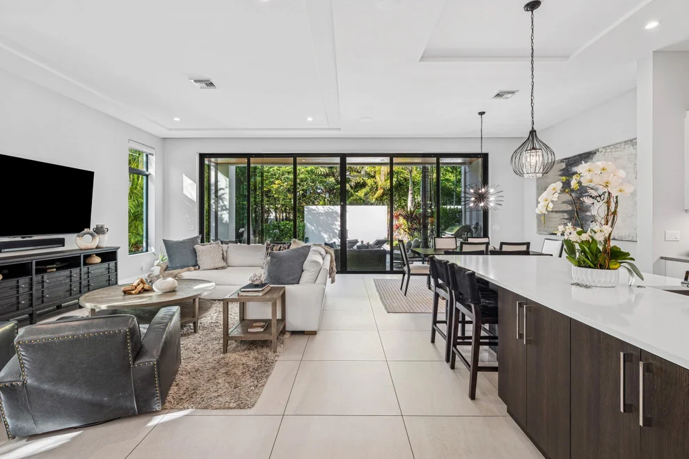 Unit for sale at 820 NE 7th Avenue, Delray Beach, FL 33483