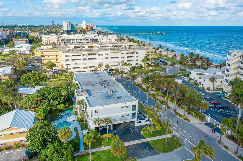 Unit for sale at 445 SE 21st Avenue, Deerfield Beach, FL 33441