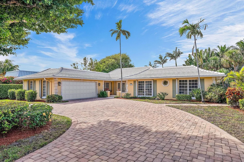 Unit for sale at 1179 S Atlantic Drive, Lantana, FL 33462