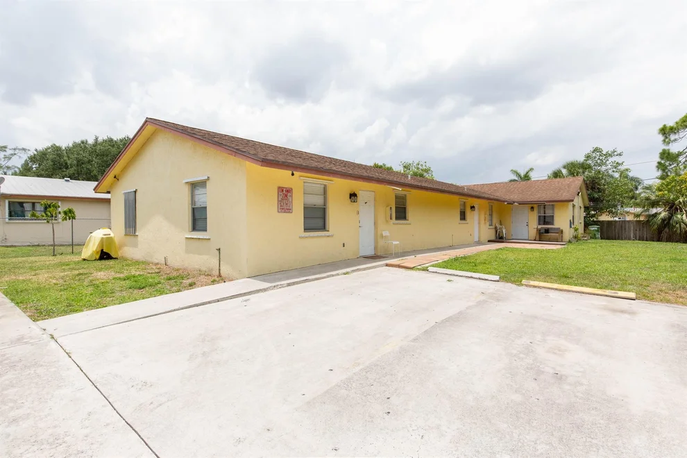 Unit for sale at 3831 7th Avenue N, Palm Springs, FL 33461