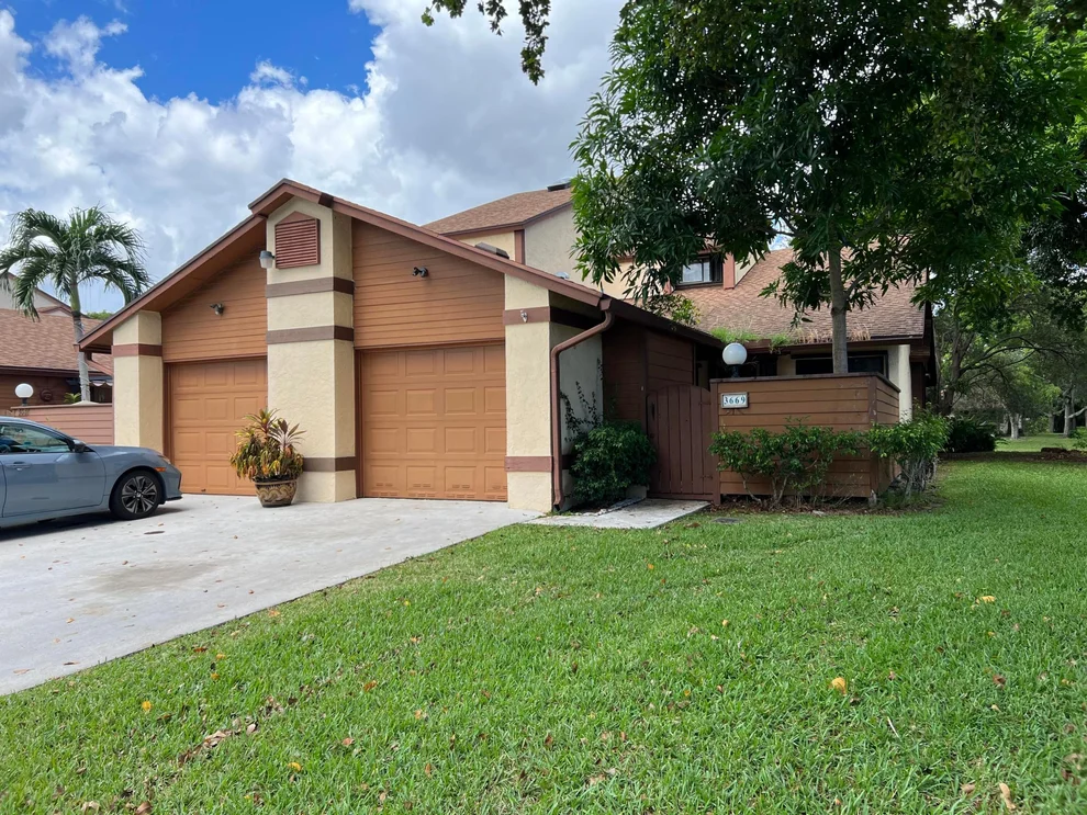 Unit for sale at 3669 Collinwood Lane, West Palm Beach, FL 33406
