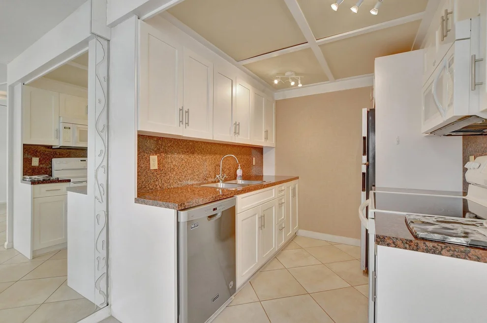 Unit for sale at 3009 Exeter A, Boca Raton, FL 33434