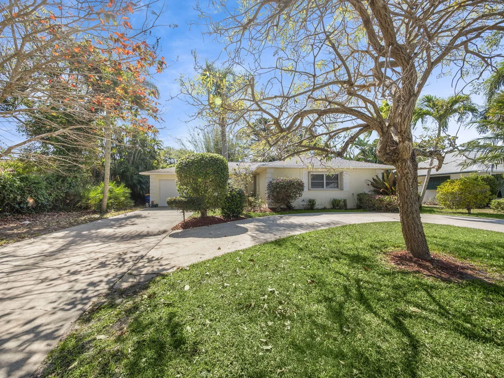 Unit for sale at 18390 SE Courtview Circle, Jupiter, FL 33469