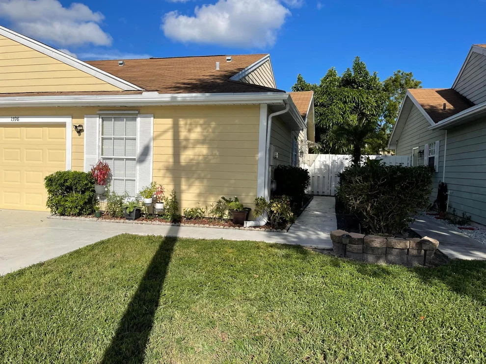 Unit for sale at 1598 Royal Forest Court, West Palm Beach, FL 33406