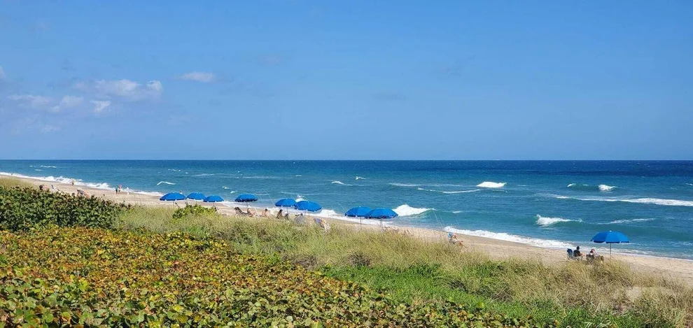 Unit for sale at 379 NE Tradewind Lane, Stuart, FL 34996