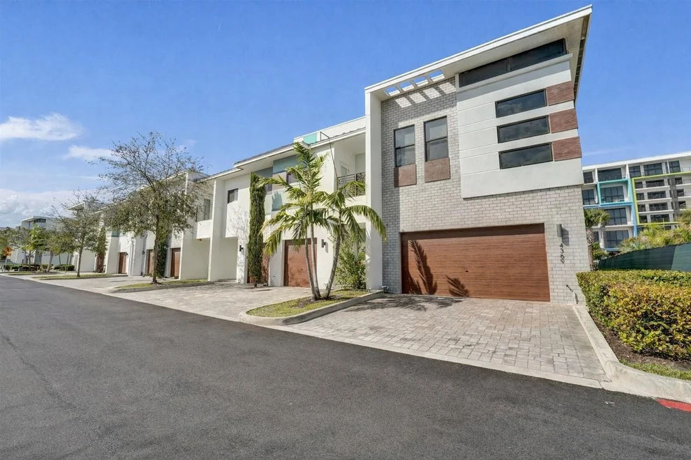 Unit for sale at 4369 NW 9th Street, Plantation, FL 33317
