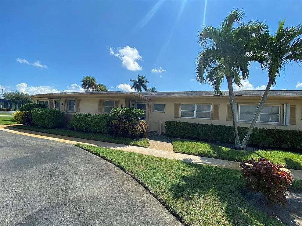 Unit for sale at 2601 Barkley Drive W, West Palm Beach, FL 33415