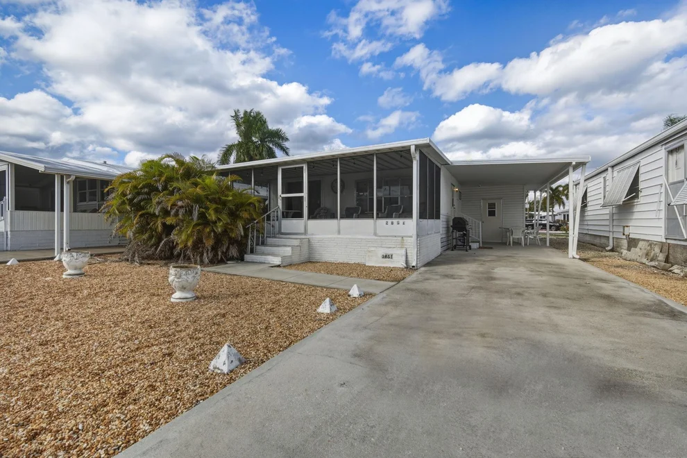 Unit for sale at 2851 W Marina Drive, Fort Lauderdale, FL 33312