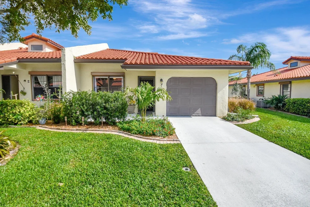 Unit for sale at 5 Bethesda Park Circle, Boynton Beach, FL 33435