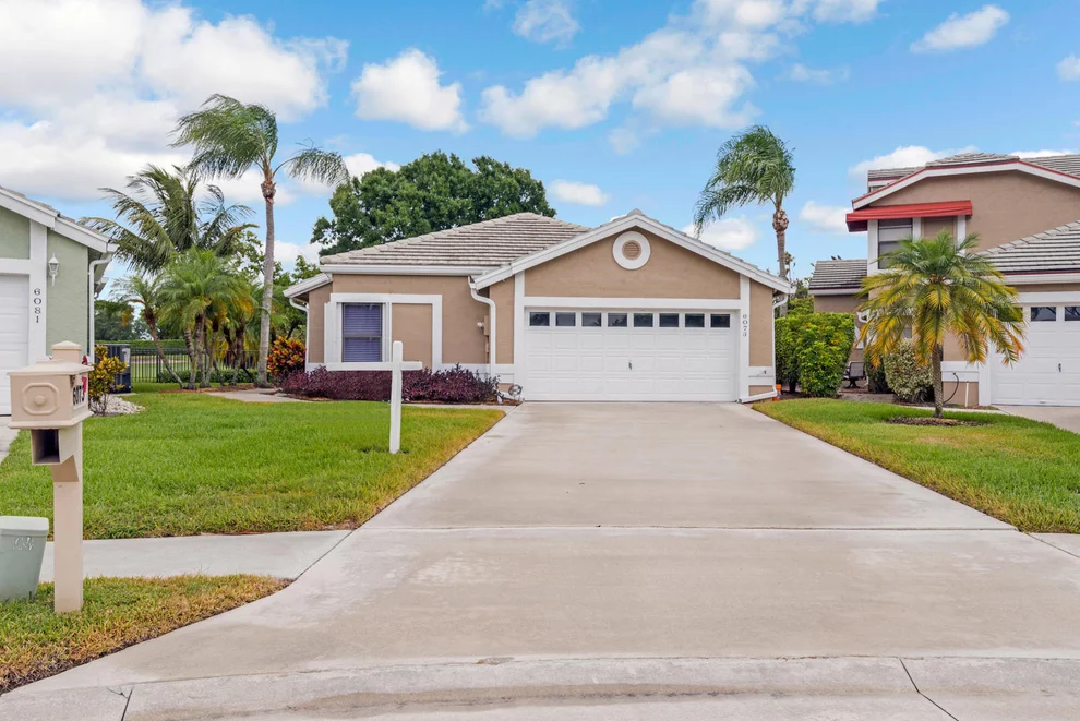 Unit for sale at 6073 Beaconwood Road, Lake Worth, FL 33467