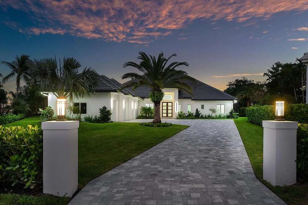 Unit for sale at 100 Glenbrook Court, Atlantis, FL 33462