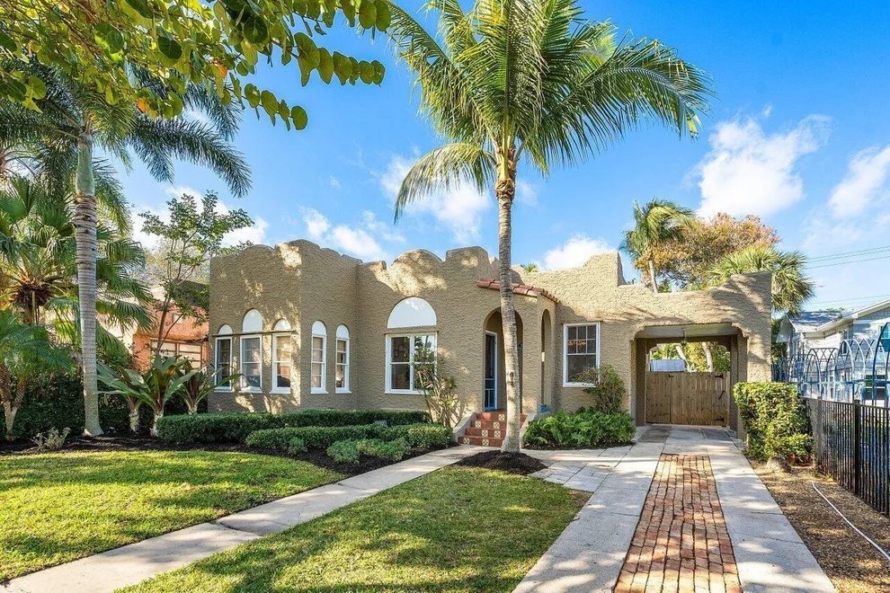 Unit for sale at 227 N Lakeside Drive, Lake Worth Beach, FL 33460