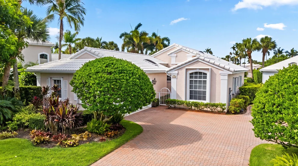 Unit for sale at 3878 N Longview Drive, Jupiter, FL 33477