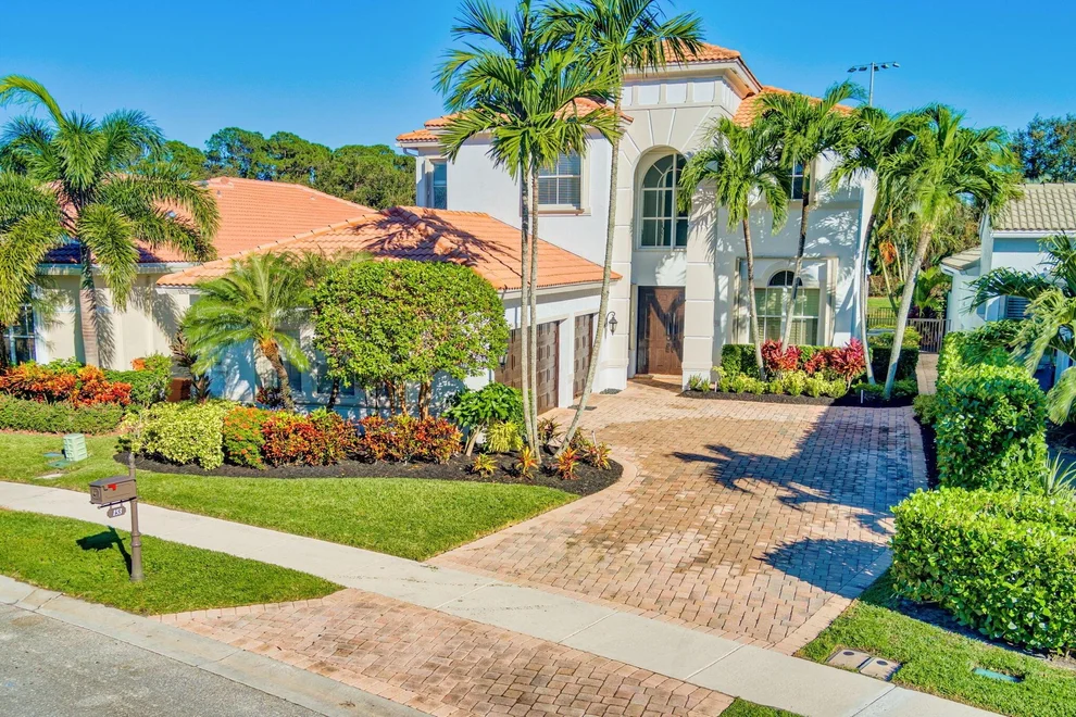 Unit for sale at 153 Via Condado Way, Palm Beach Gardens, FL 33418
