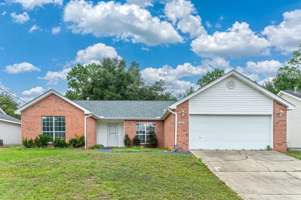 Unit for sale at 4720 Whitewater Lane, Crestview, FL 32539
