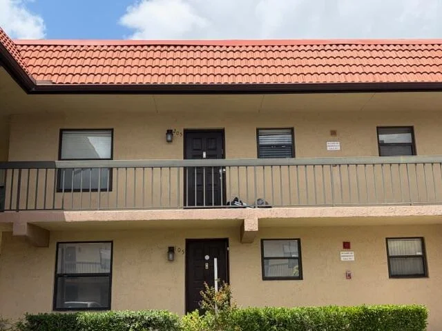 Unit for sale at 21906 Lake Forest Circle, Boca Raton, FL 33433