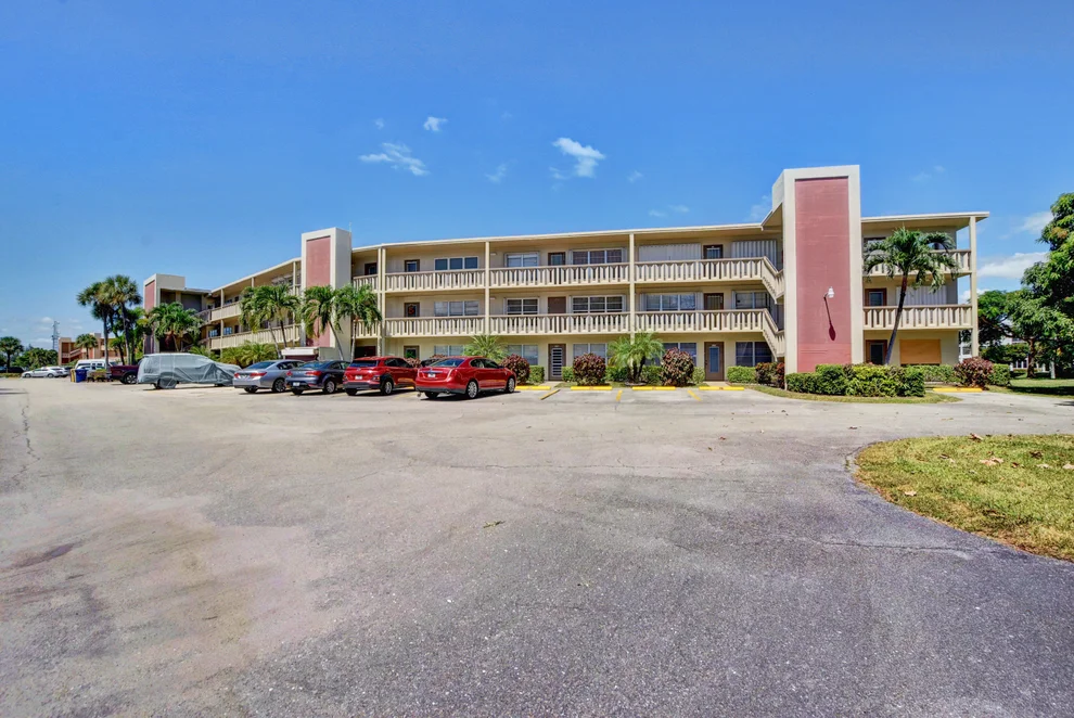 Unit for sale at 310 Wellington M, West Palm Beach, FL 33417