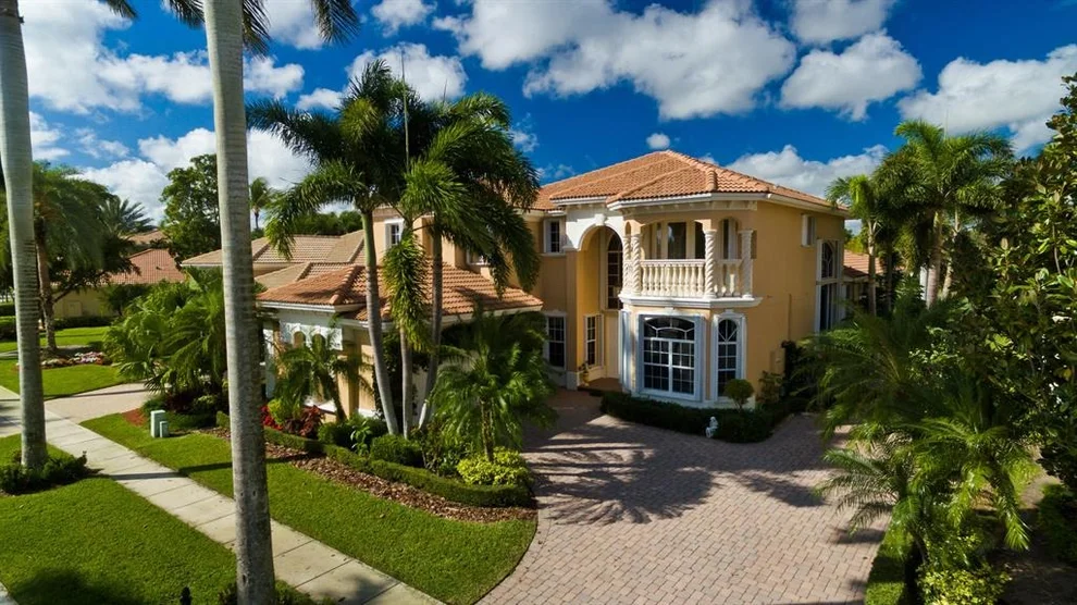 Unit for sale at 8077 Laurel Ridge Court, Delray Beach, FL 33446