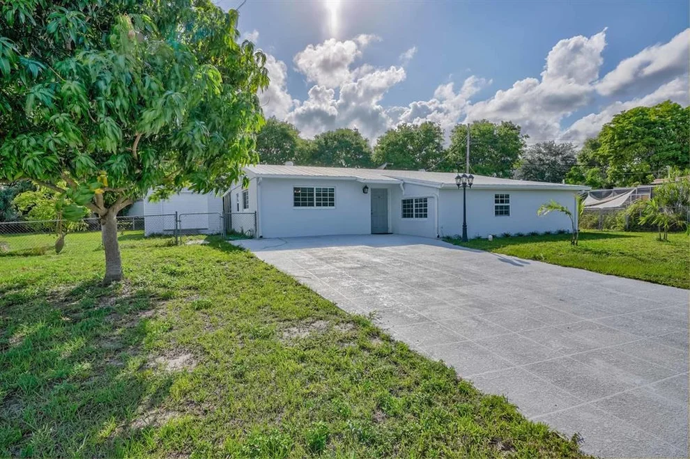 Unit for sale at 9095 Bamboo Drive, Palm Beach Gardens, FL 33410