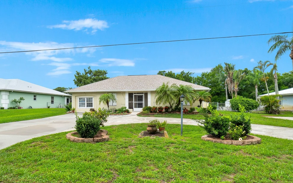 Unit for sale at 1520 SE 8th Avenue, Okeechobee, FL 34974