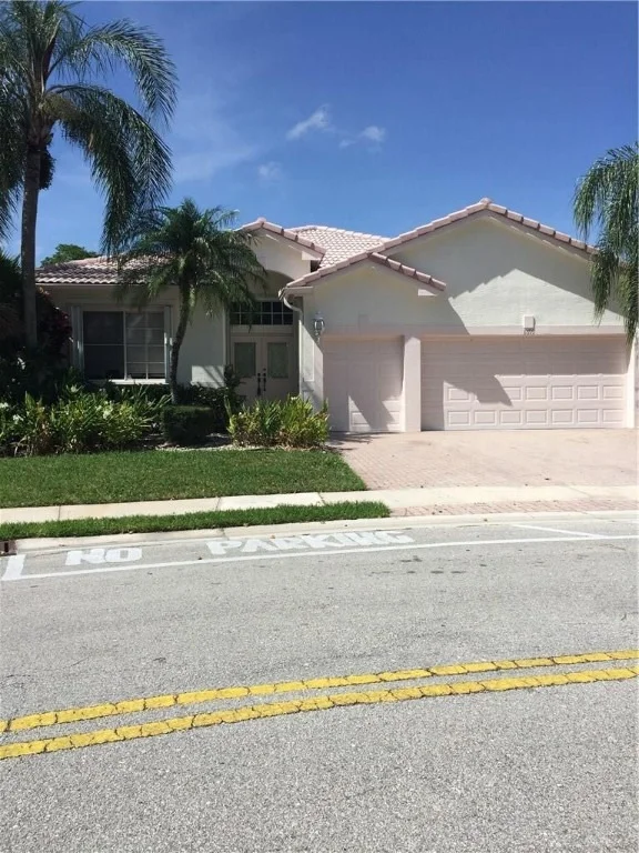 Unit for sale at 8695 NW 75th Place, Tamarac, FL 33321