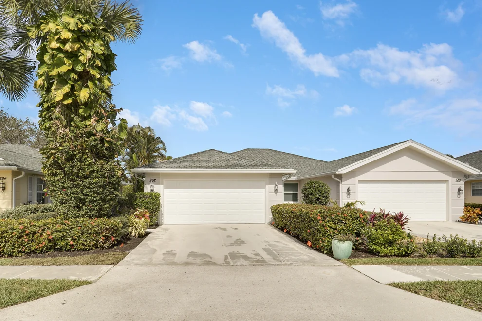 Unit for sale at 262 Brier Circle, Jupiter, FL 33458