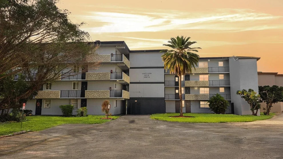 Unit for sale at 5275 NW 10th Court, Plantation, FL 33313