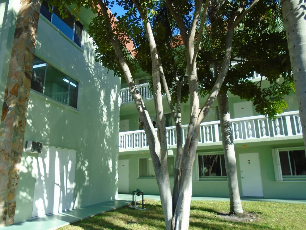 Unit for sale at 3100 Springdale Boulevard, Palm Springs, FL 33461