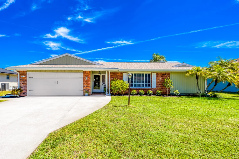 Unit for sale at 2349 SE Bordeaux Court, Port St Lucie, FL 34952