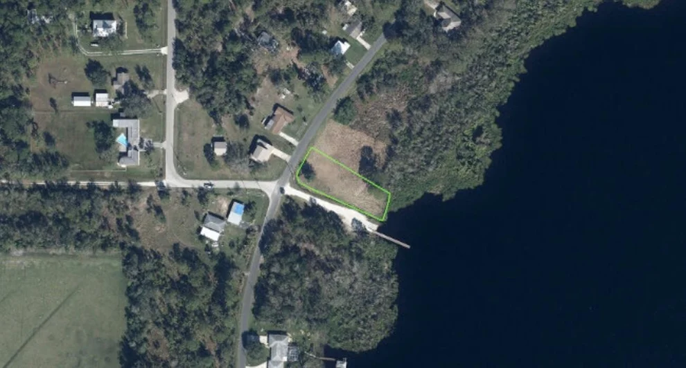 Unit for sale at 6342 Lakeside Drive W, Sebring, FL 33875