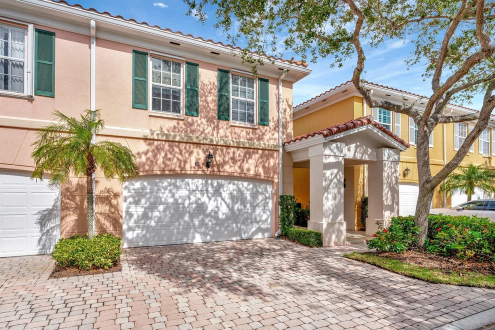 Unit for sale at 15 Laurel Oaks Circle, Tequesta, FL 33469