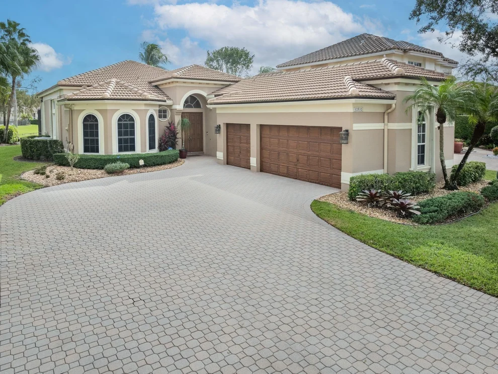 Unit for sale at 12532 NW 60th Place, Coral Springs, FL 33076