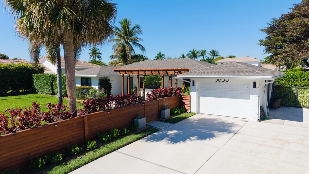 Unit for sale at 3605 S Lake Drive, Boynton Beach, FL 33435