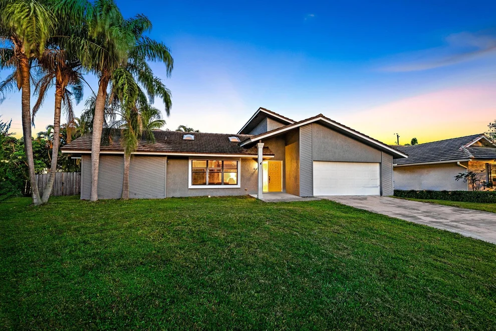 Unit for sale at 4408 Nicole Circle, Tequesta, FL 33469