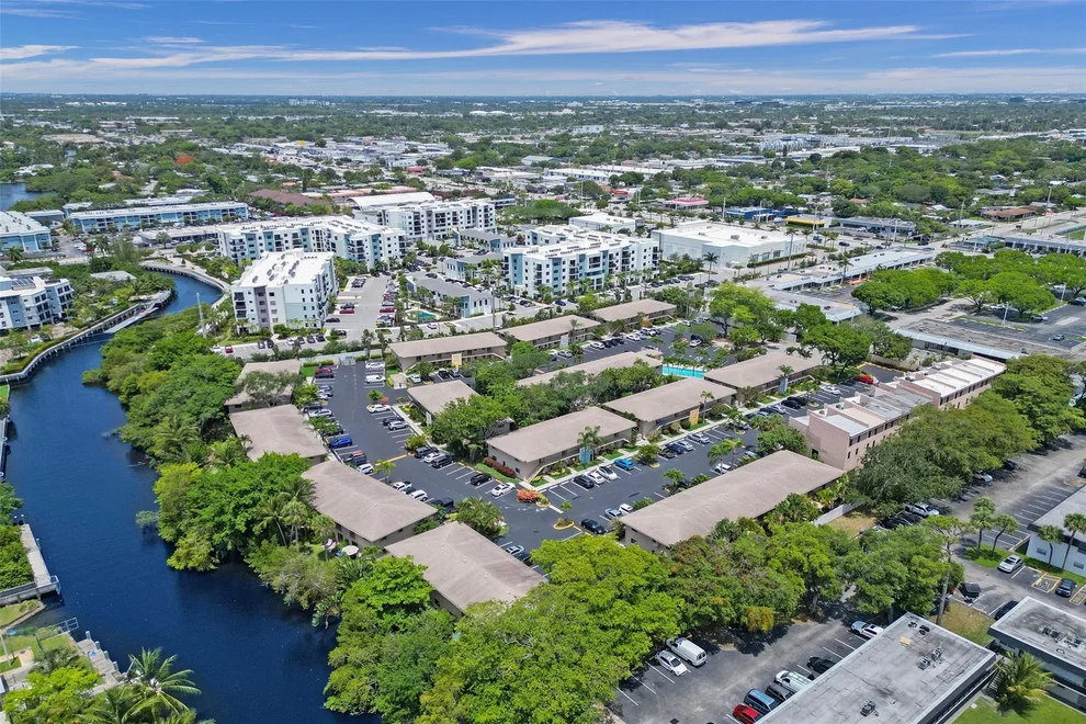 Unit for sale at 2920 NE 8th Terrace, Oakland Park, FL 33334