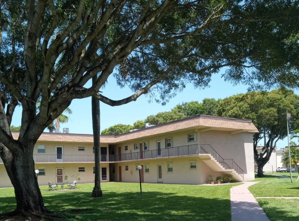Unit for sale at 750 Lori Drive, Palm Springs, FL 33461