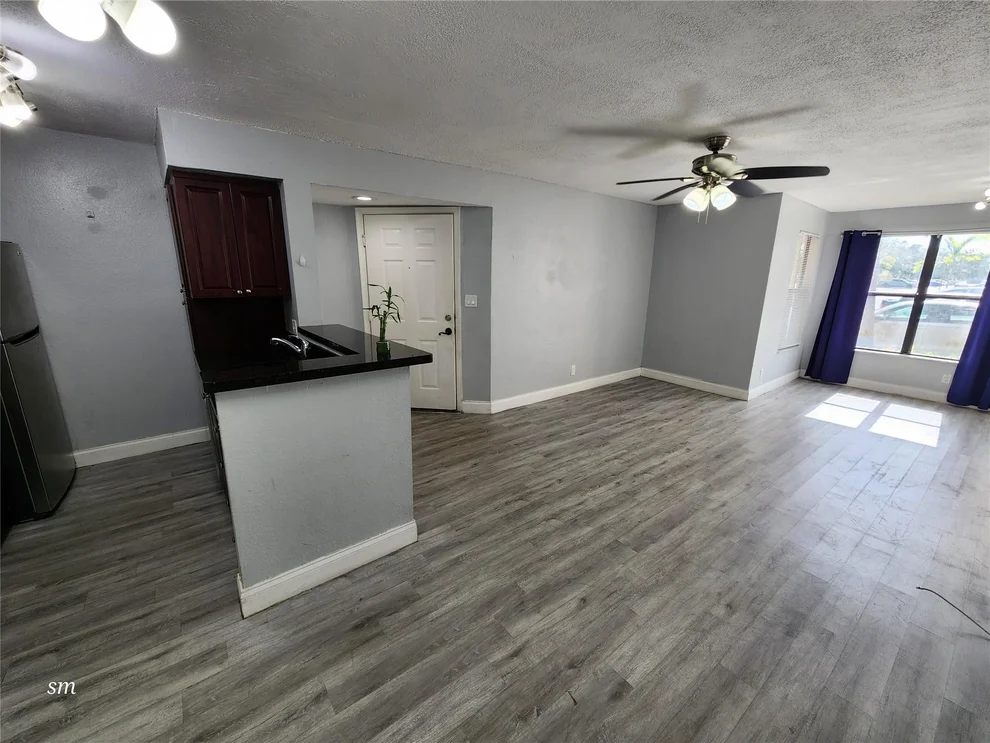 Unit for sale at 2736 S University Drive, Davie, FL 33328