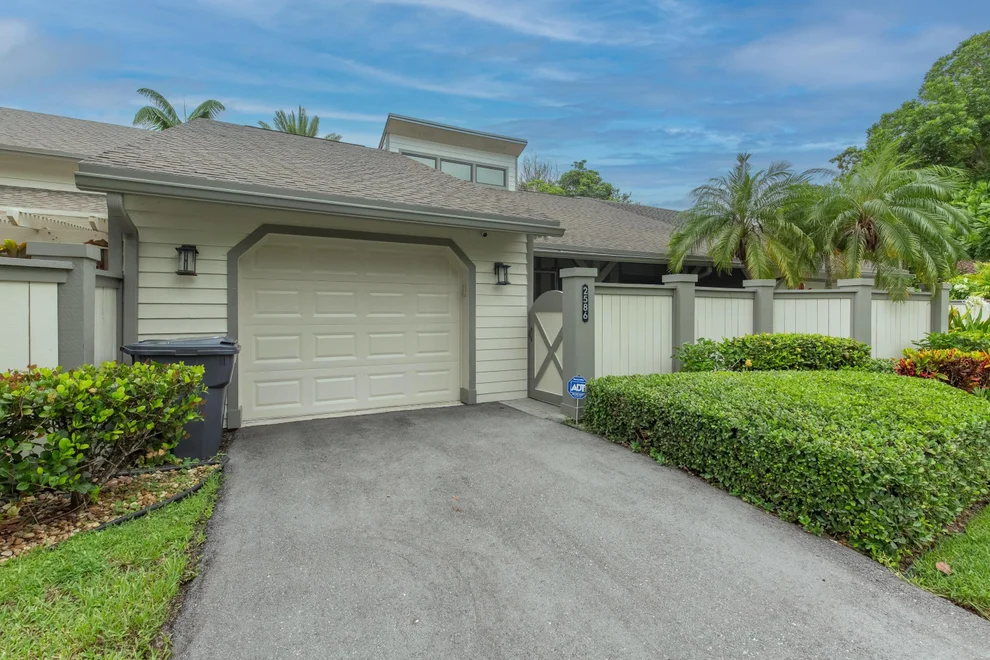Unit for sale at 2586 Bedford Mews Drive, Wellington, FL 33414