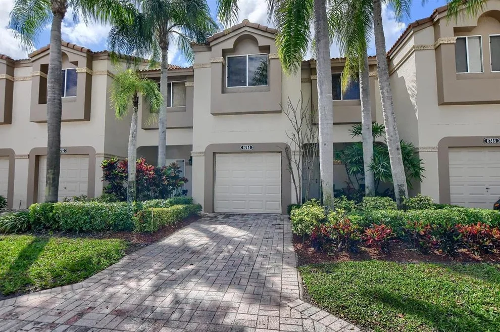 Unit for sale at 6744 Via Regina, Boca Raton, FL 33433