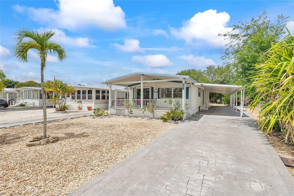 Unit for sale at 5531 Lagoon Drive, Fort Lauderdale, FL 33312