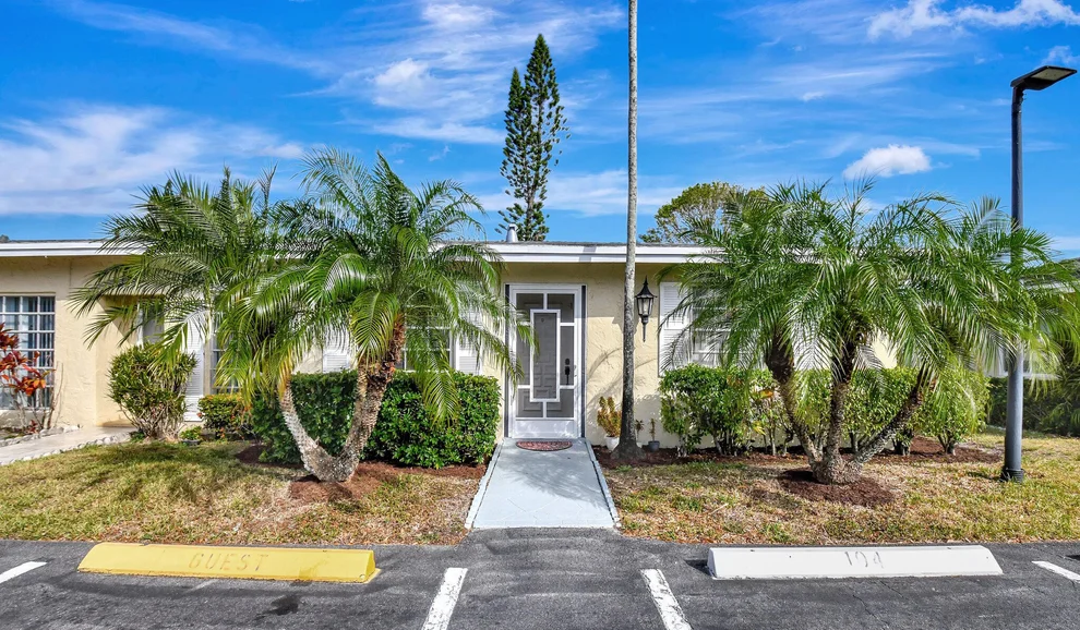 Unit for sale at 13745 Flora Place, Delray Beach, FL 33484