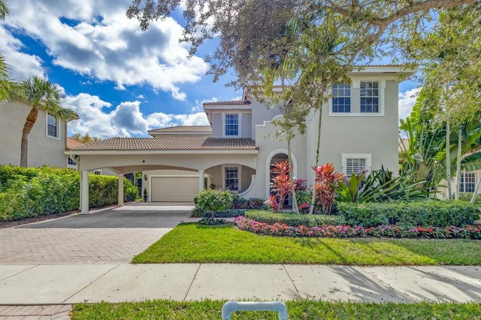 Unit for sale at 106 Via Santa Cruz, Jupiter, FL 33458