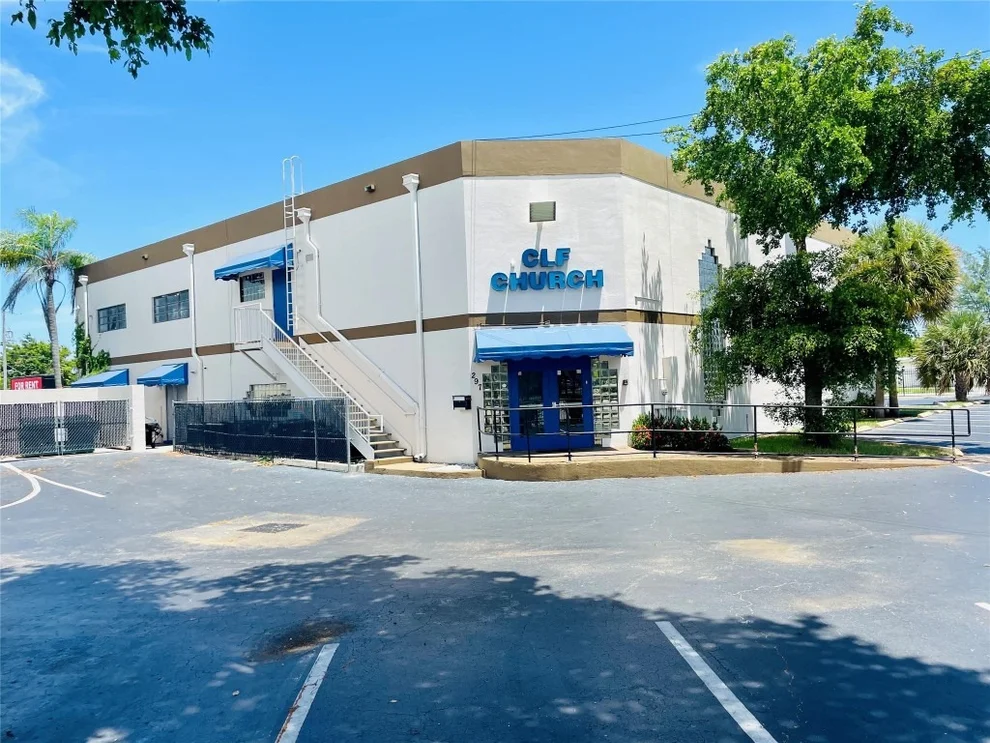 Unit for sale at 297 SW 10th Street, Deerfield Beach, FL 33441