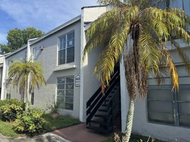 Unit for sale at 4425 TREEHOUSE Lane, Tamarac, FL 33319